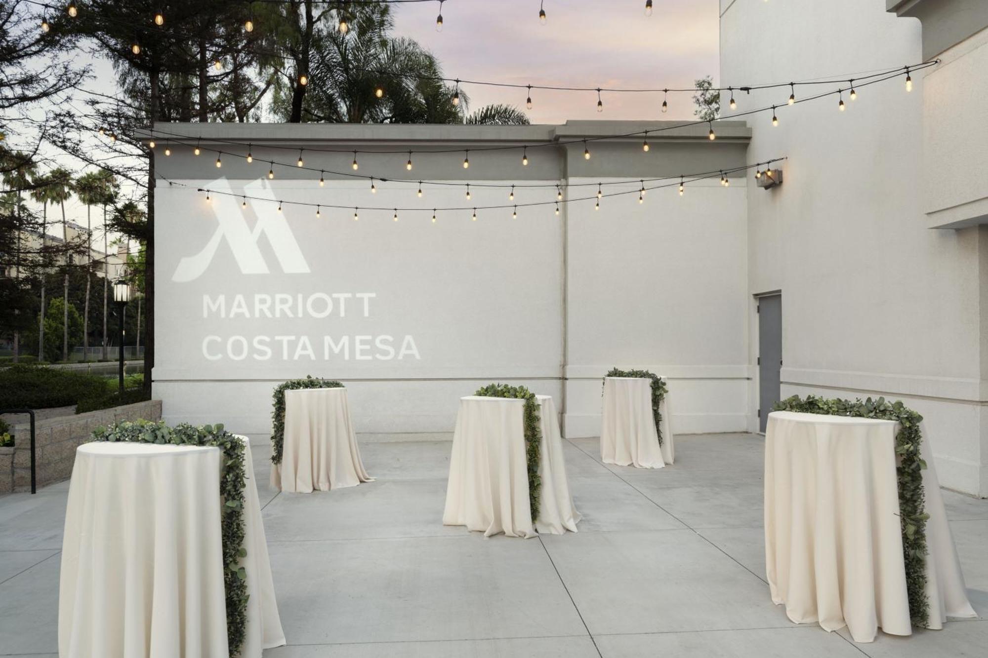 Costa Mesa Marriott Hotel Exterior photo