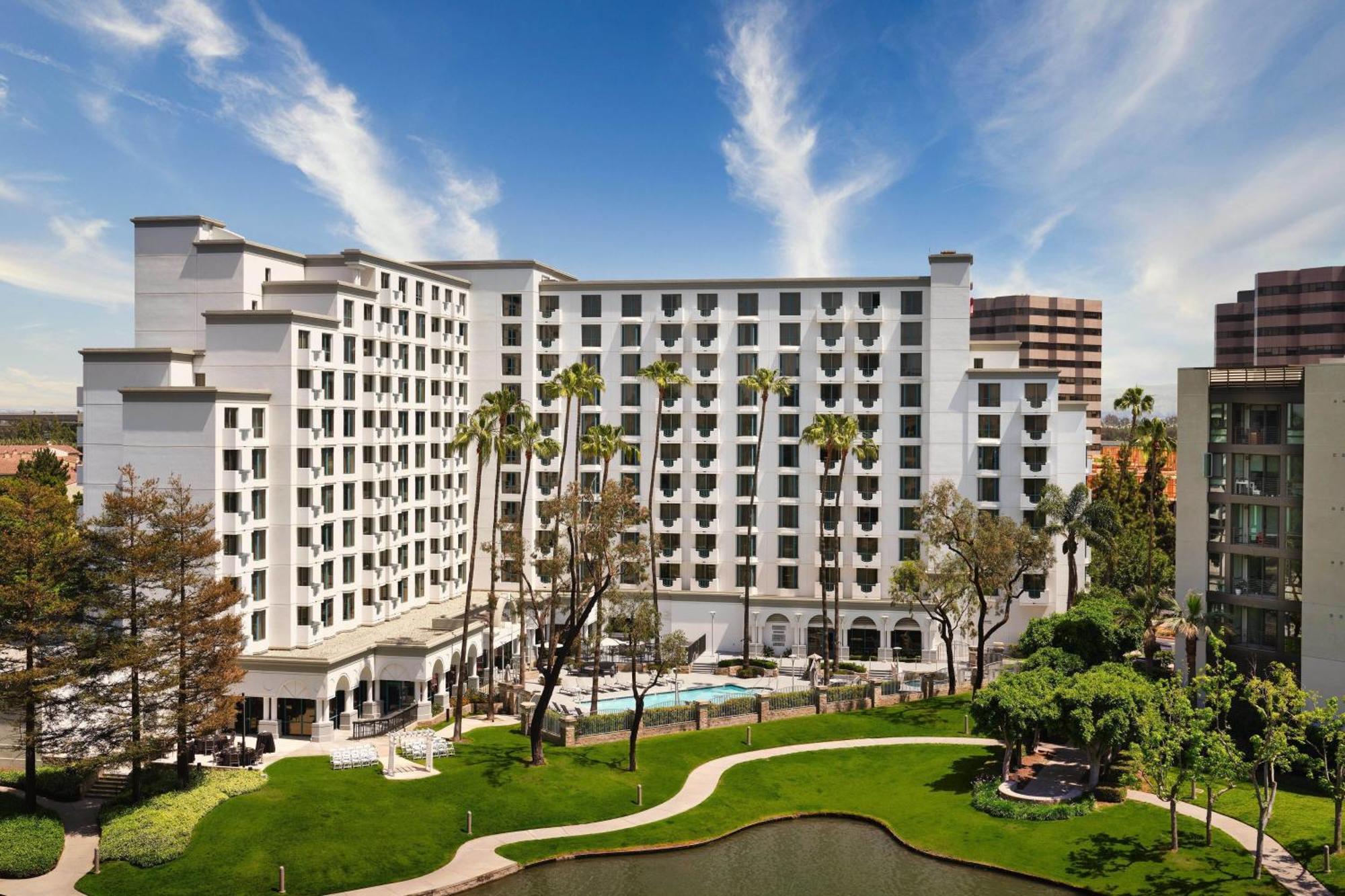 Costa Mesa Marriott Hotel Exterior photo